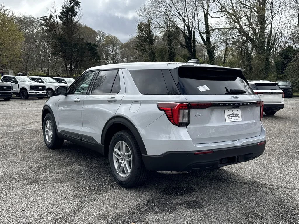 New 2026 White Ford Active image 5