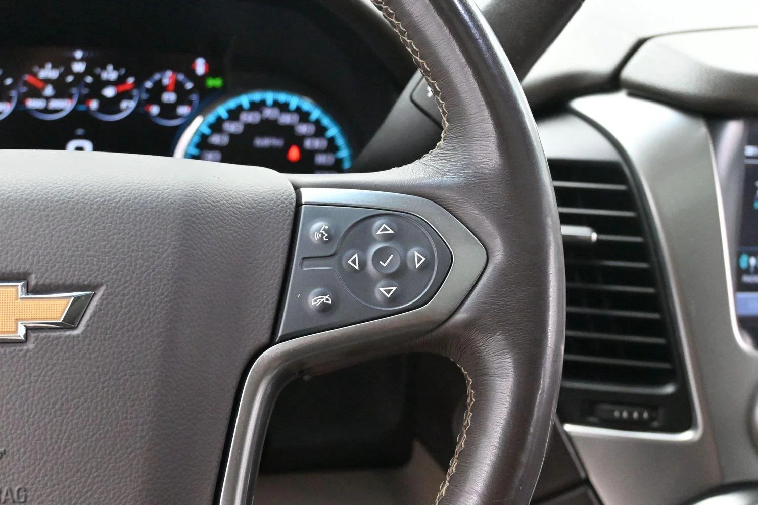 Used 2018 Summit White Chevrolet Premier image 18