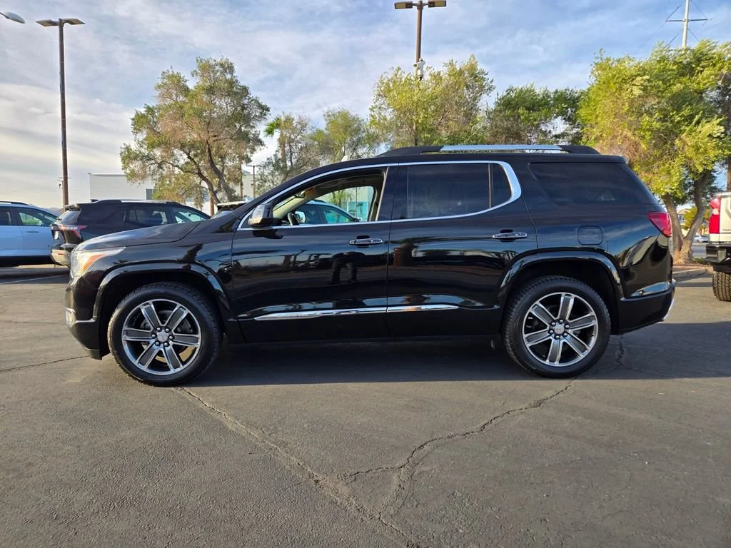 Used 2017 EBONY TWILIGHT METALLIC GMC Denali image 3