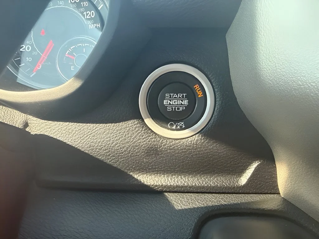 Used 2024  Ram Laramie image 17