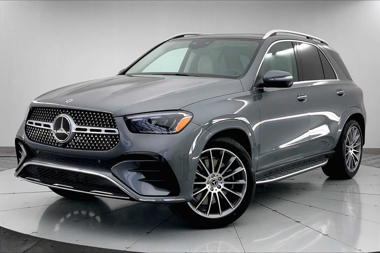 New 2026 Selenite Grey Metallic Mercedes-Benz GLE 450 image 1
