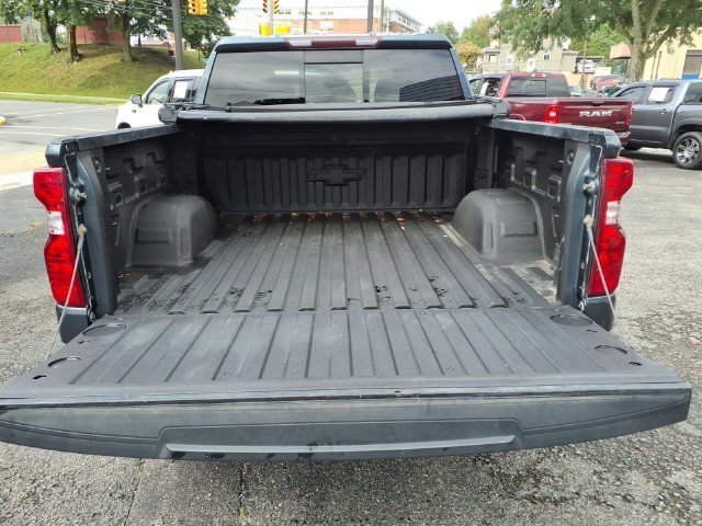 Used 2020 Gray Chevrolet LT image 17