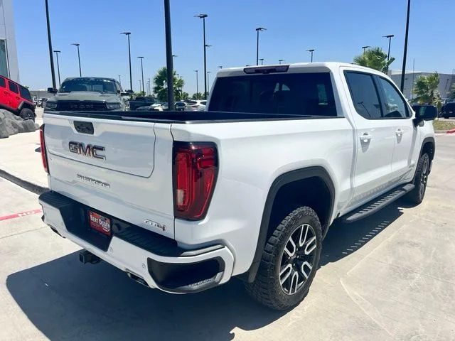 Used 2023 White GMC AT4 image 8