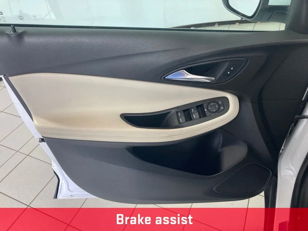 Used 2021 White Buick Preferred image 12