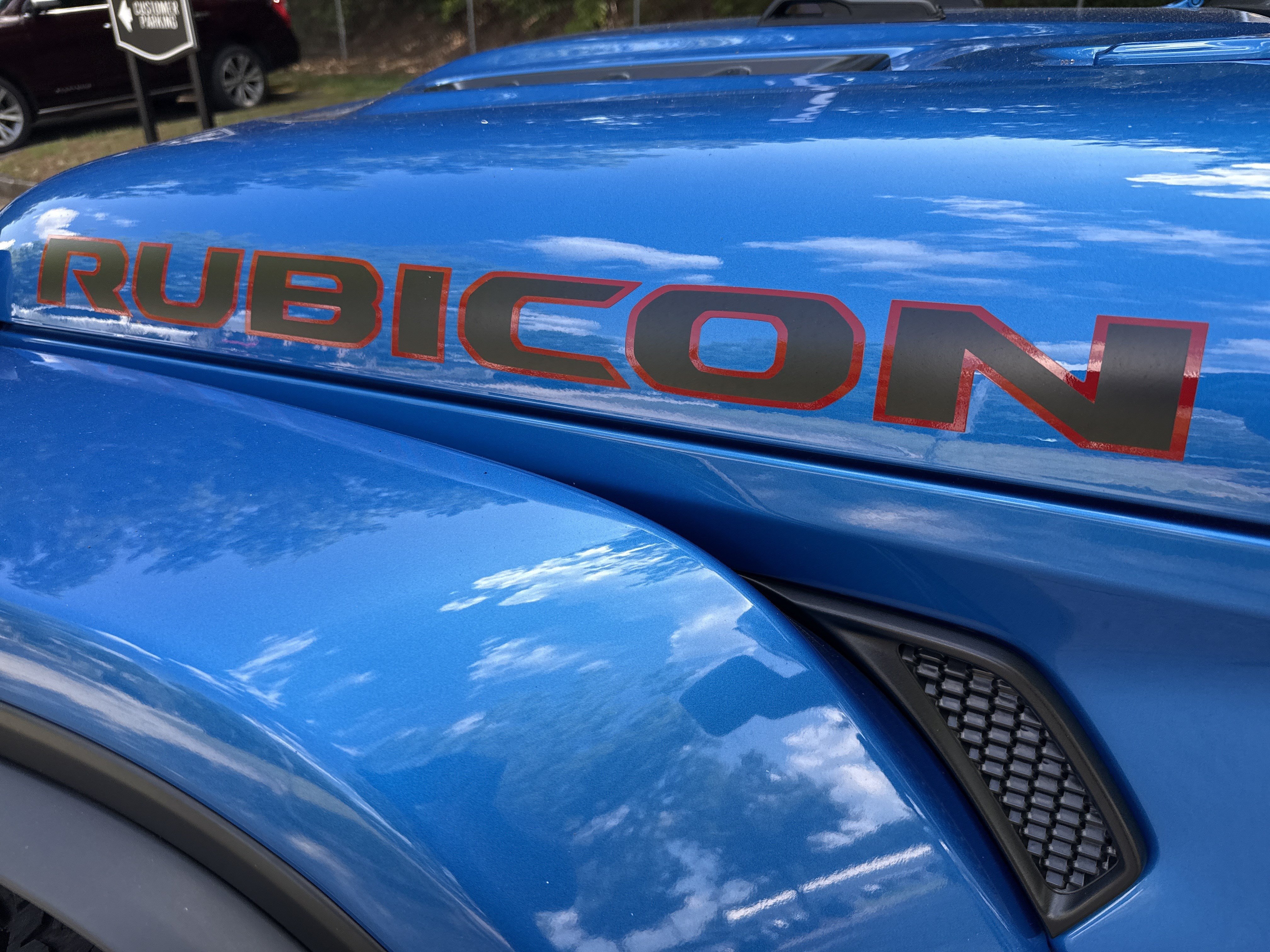 Used 2024 Hydro Blue Pearlcoat Jeep Rubicon X image 12