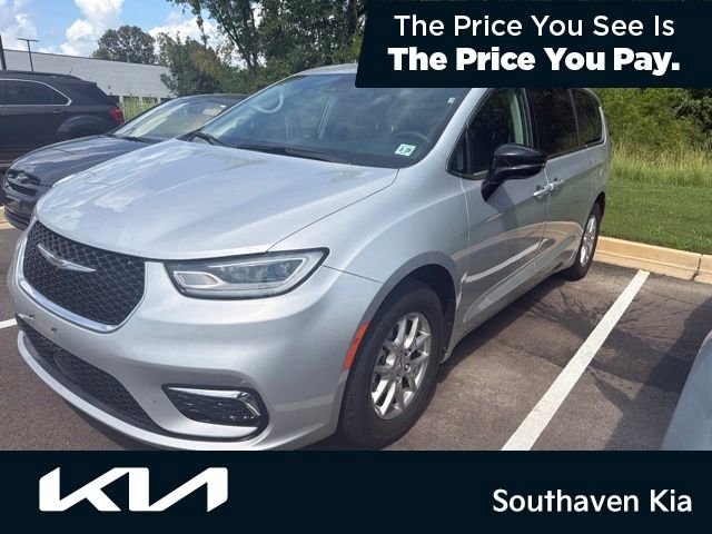 2024 Chrysler Pacifica Touring L