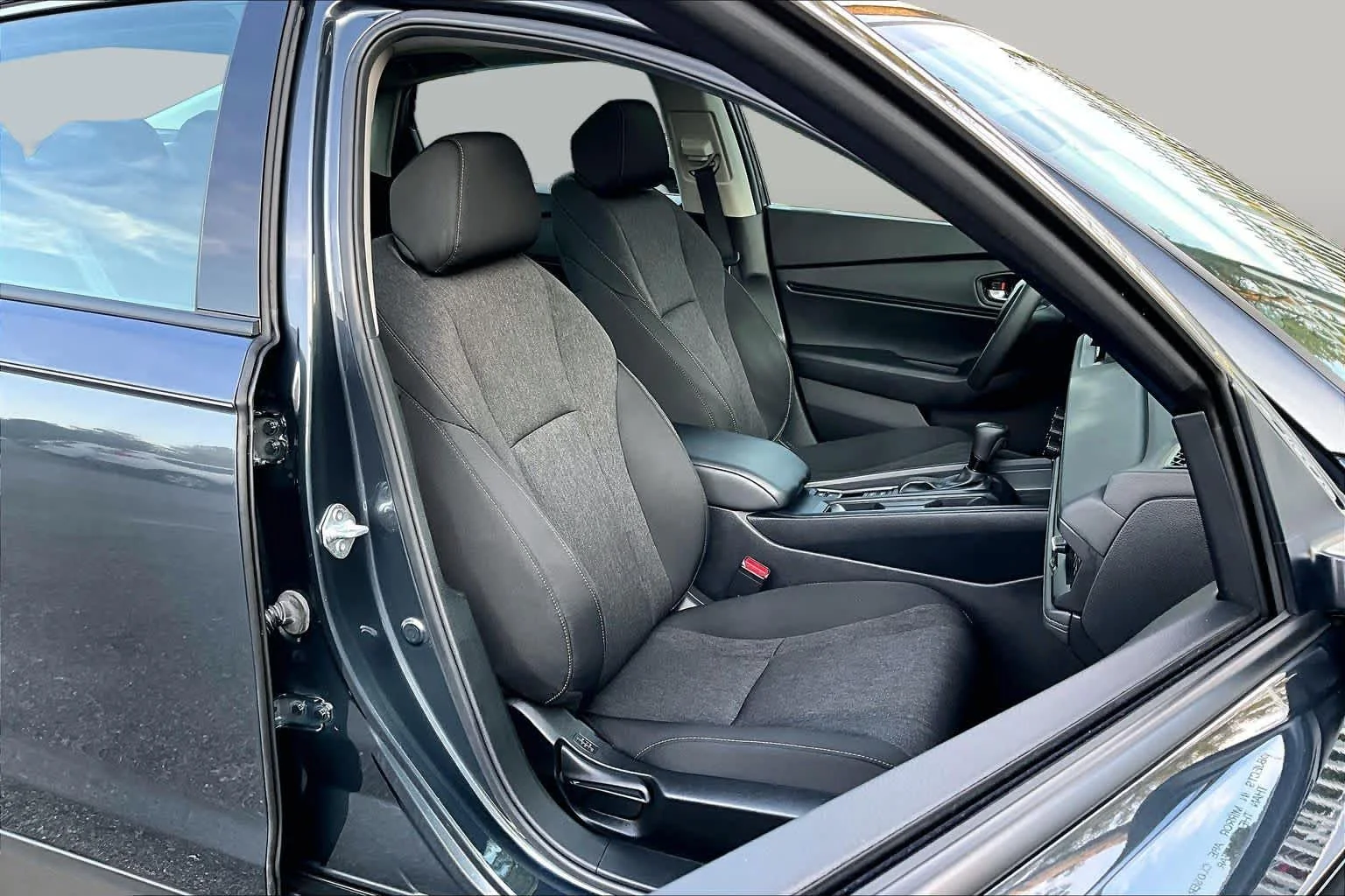 Used 2024 Meteorite Gray Metallic Honda EX image 9