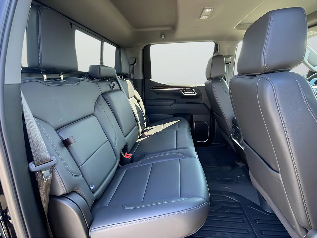 Used 2025 Black GMC Elevation image 14