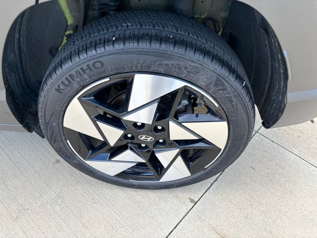 2024 Hyundai Kona Limited - Photo 13