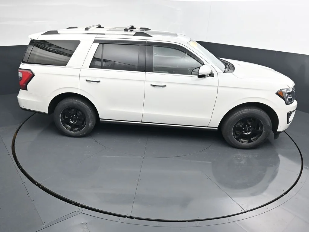 Used 2021 White Ford Limited image 34