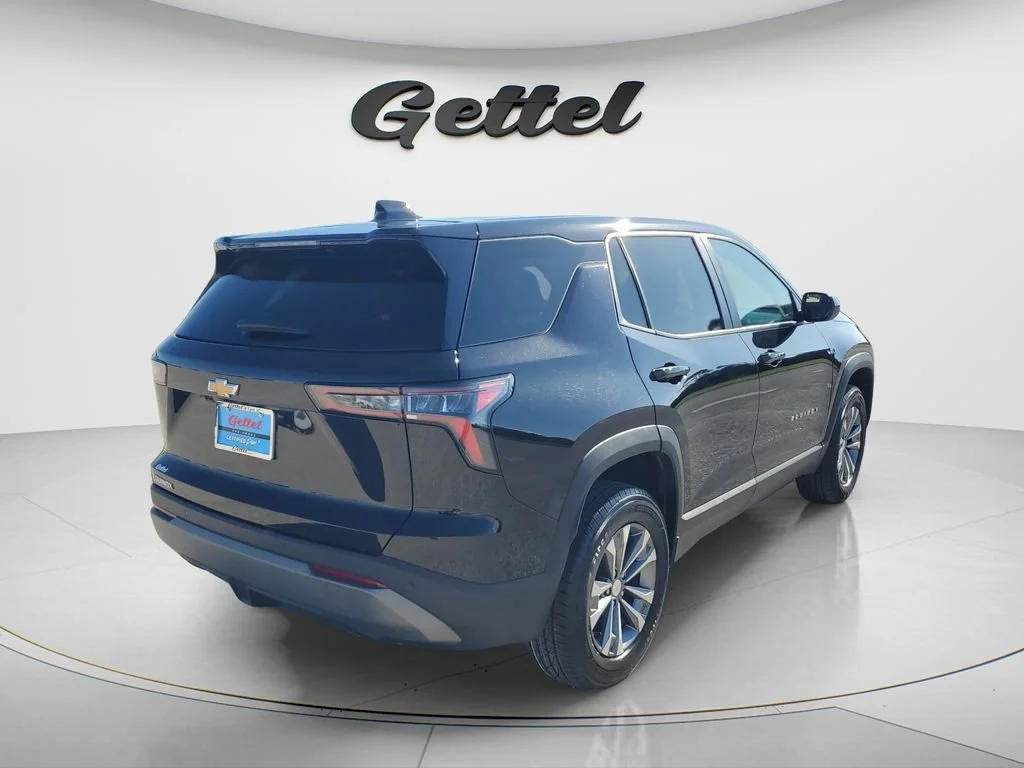 Used 2025 Mosaic Black Metallic Chevrolet LT image 5