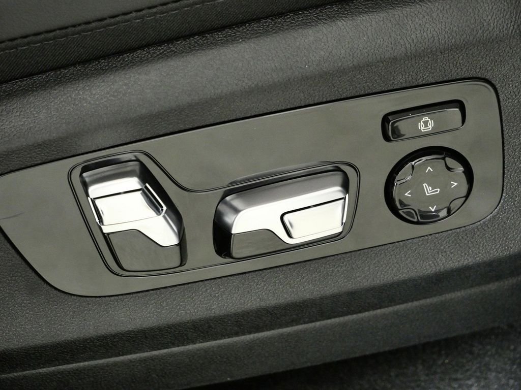 Used 2026 Skyscraper Grey Metallic BMW xDrive50e image 23