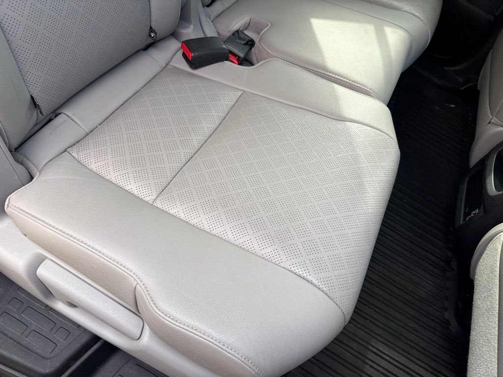 Used 2019 Gray Honda EX-L image 35