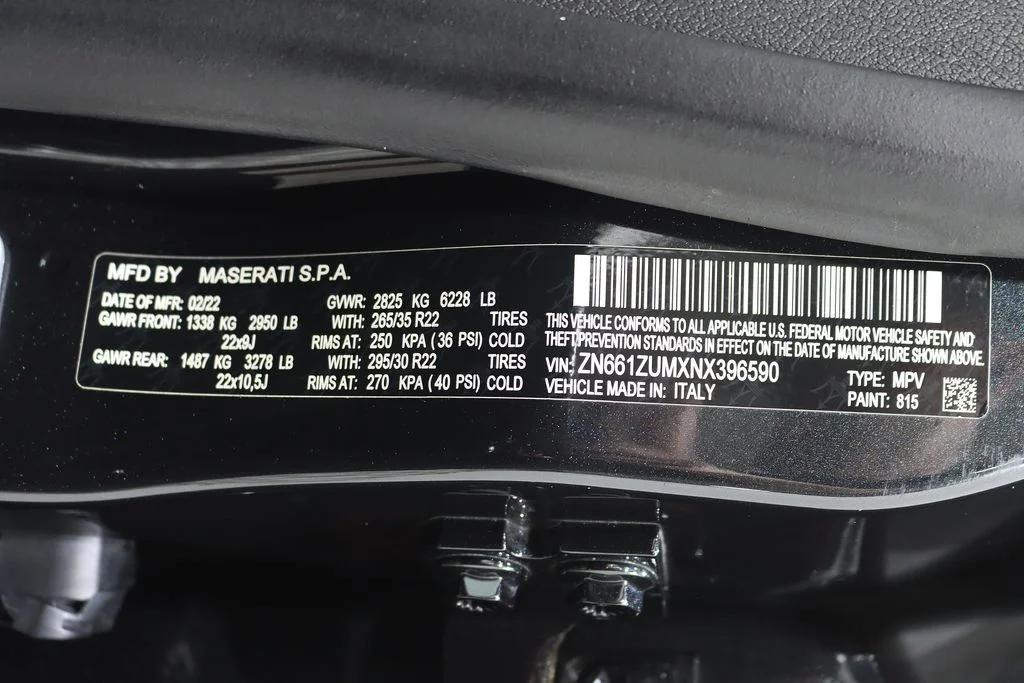 Used 2022 Black Maserati Modena image 42