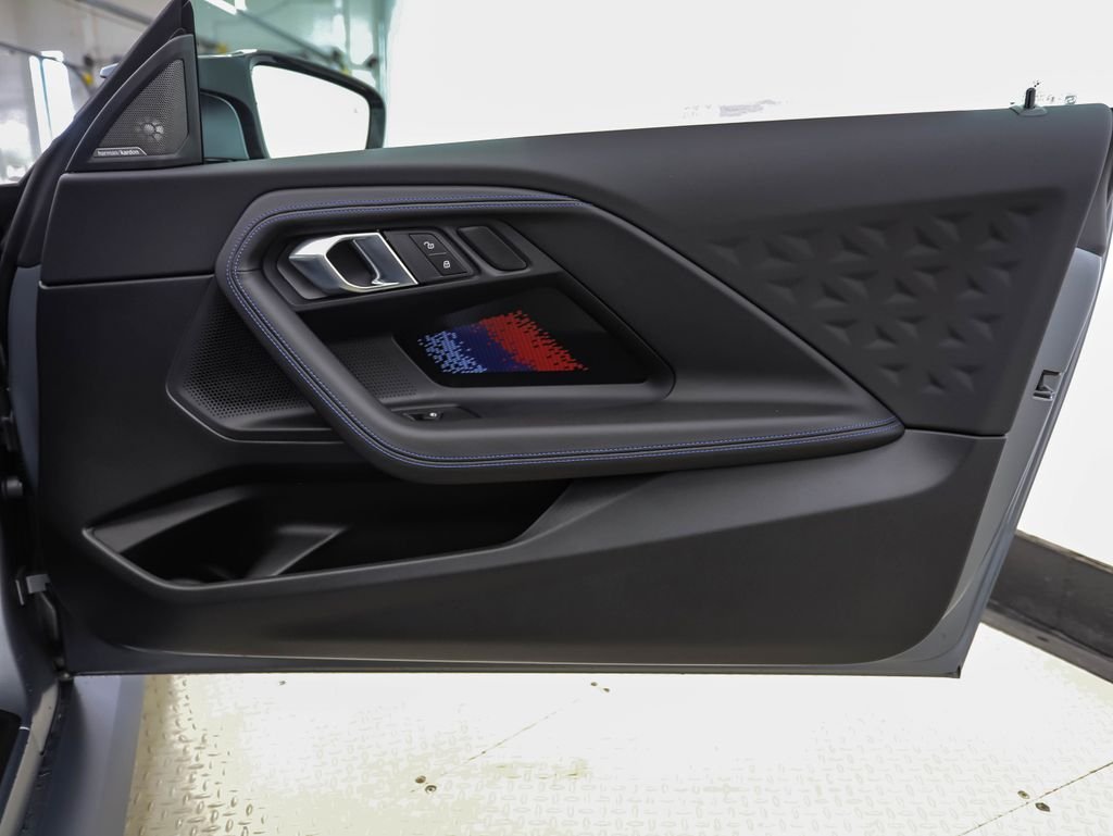 New 2026 Frozen Pure Grey Metallic BMW Base image 23
