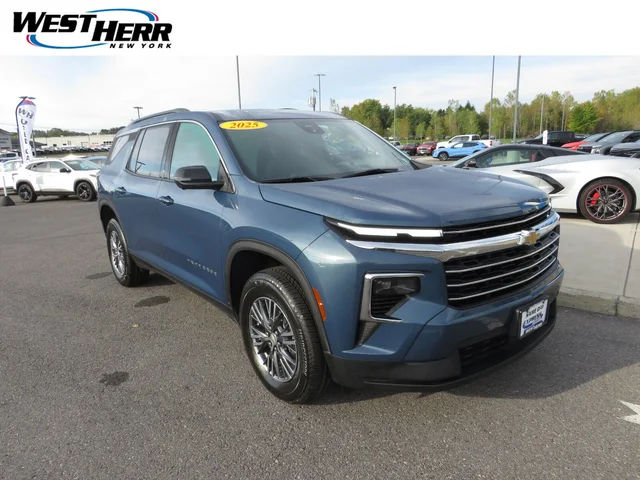 2025 Chevrolet Traverse AWD LT
