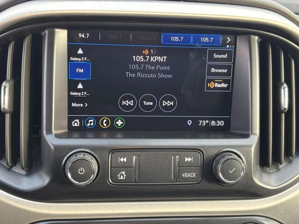 Used 2019 Onyx Black GMC 4WD SLE image 19