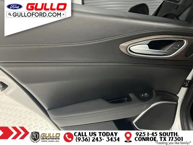 Used 2019 Silverstone Gray Metallic Alfa Romeo Ti image 16