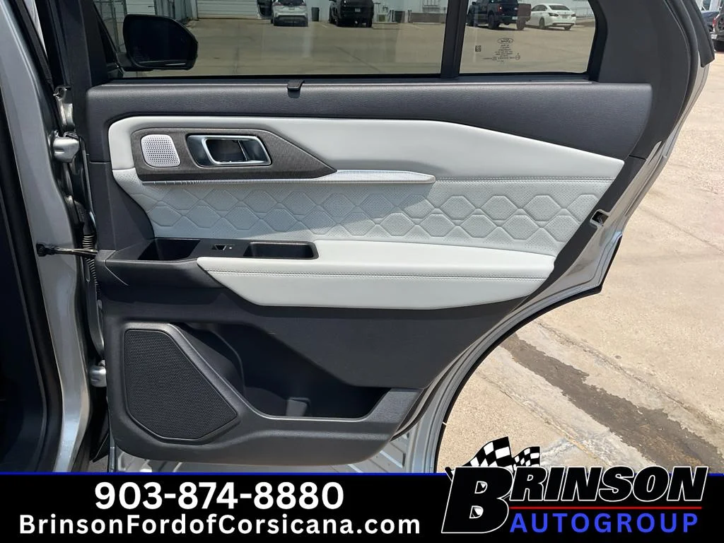 Used 2025 Iconic Silver Metallic Ford Platinum image 23