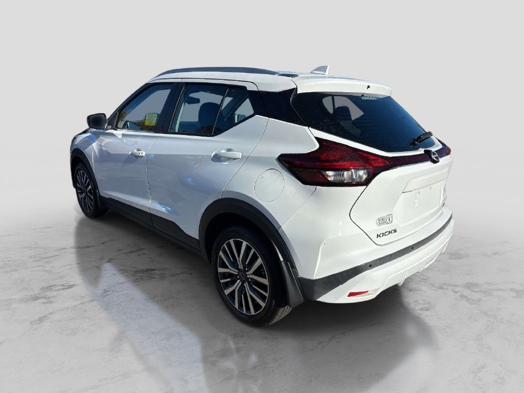 Used 2024 White Nissan SV image 3