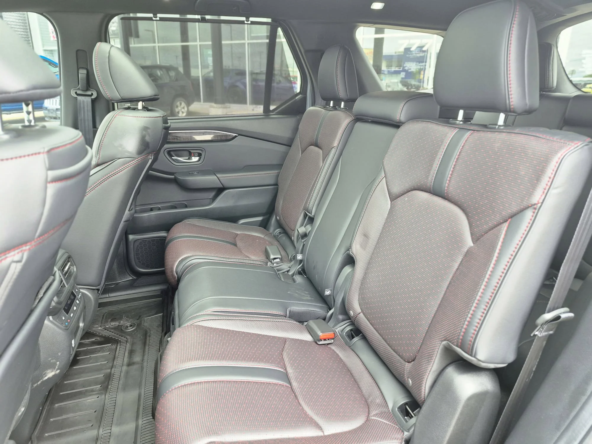 Certified Used 2025 Sonic Grey Pearl Honda Black Edition AWD*Adaptive Cruise | Remote Start | Nav | Cooled Leather | Pano Roof | Htd Wheel image 9