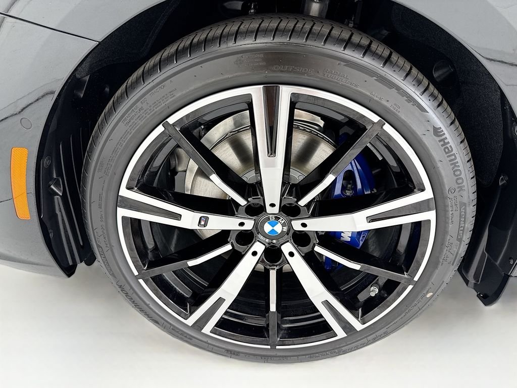 New 2027 Black Sapphire Metallic BMW 530i image 29