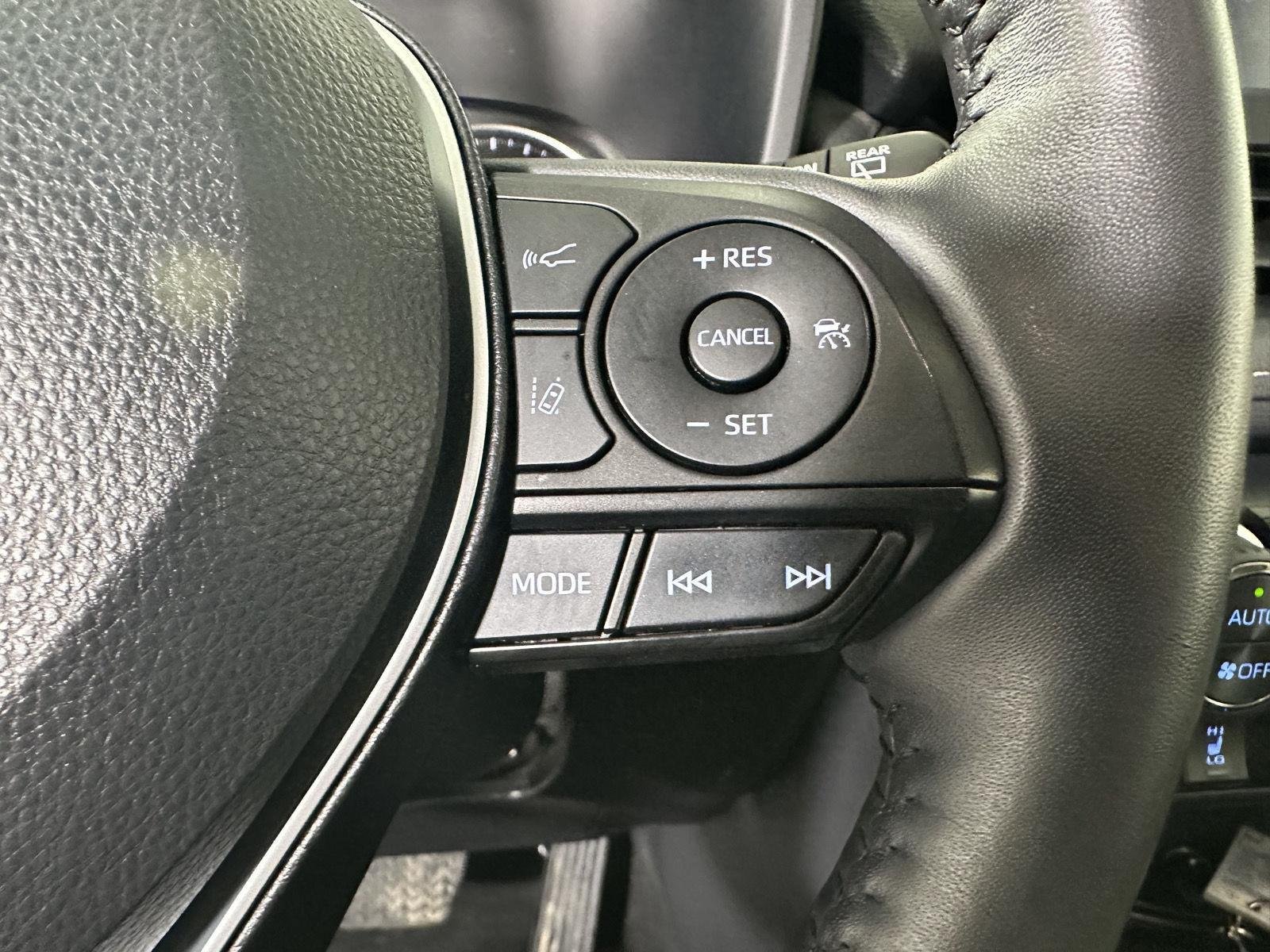 Used 2022 Silver Sky Metallic Toyota XLE image 34