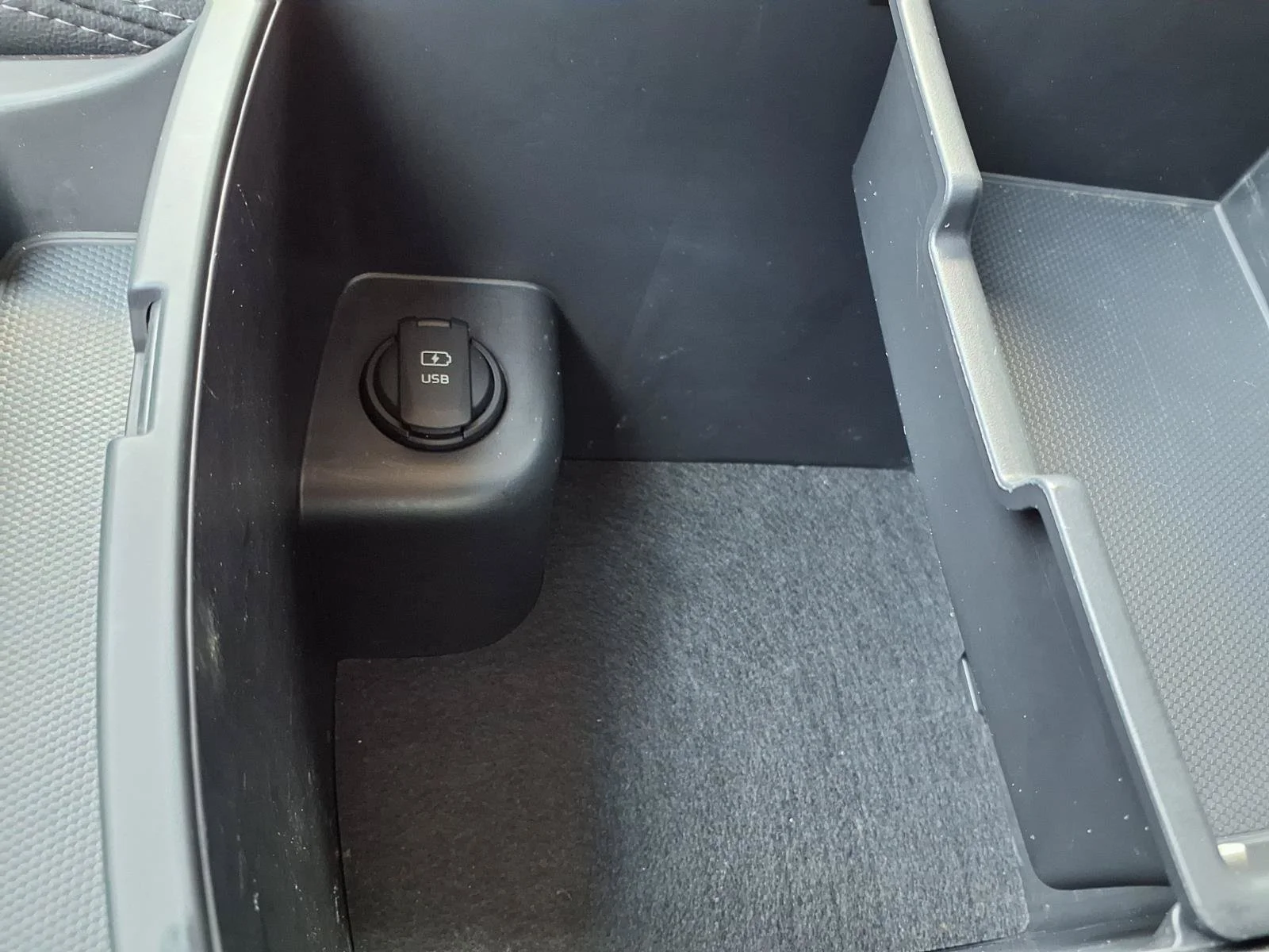 Used 2017 Sangria Kia EX image 10