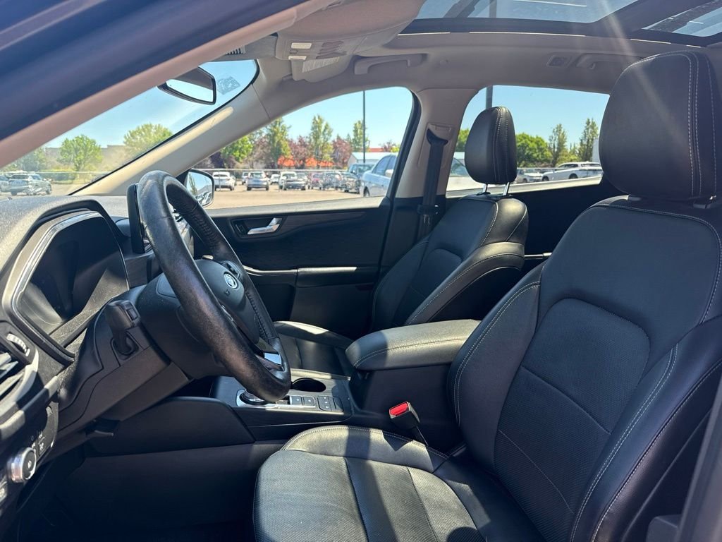 Used 2020 Magnetic Metallic Ford Titanium image 9