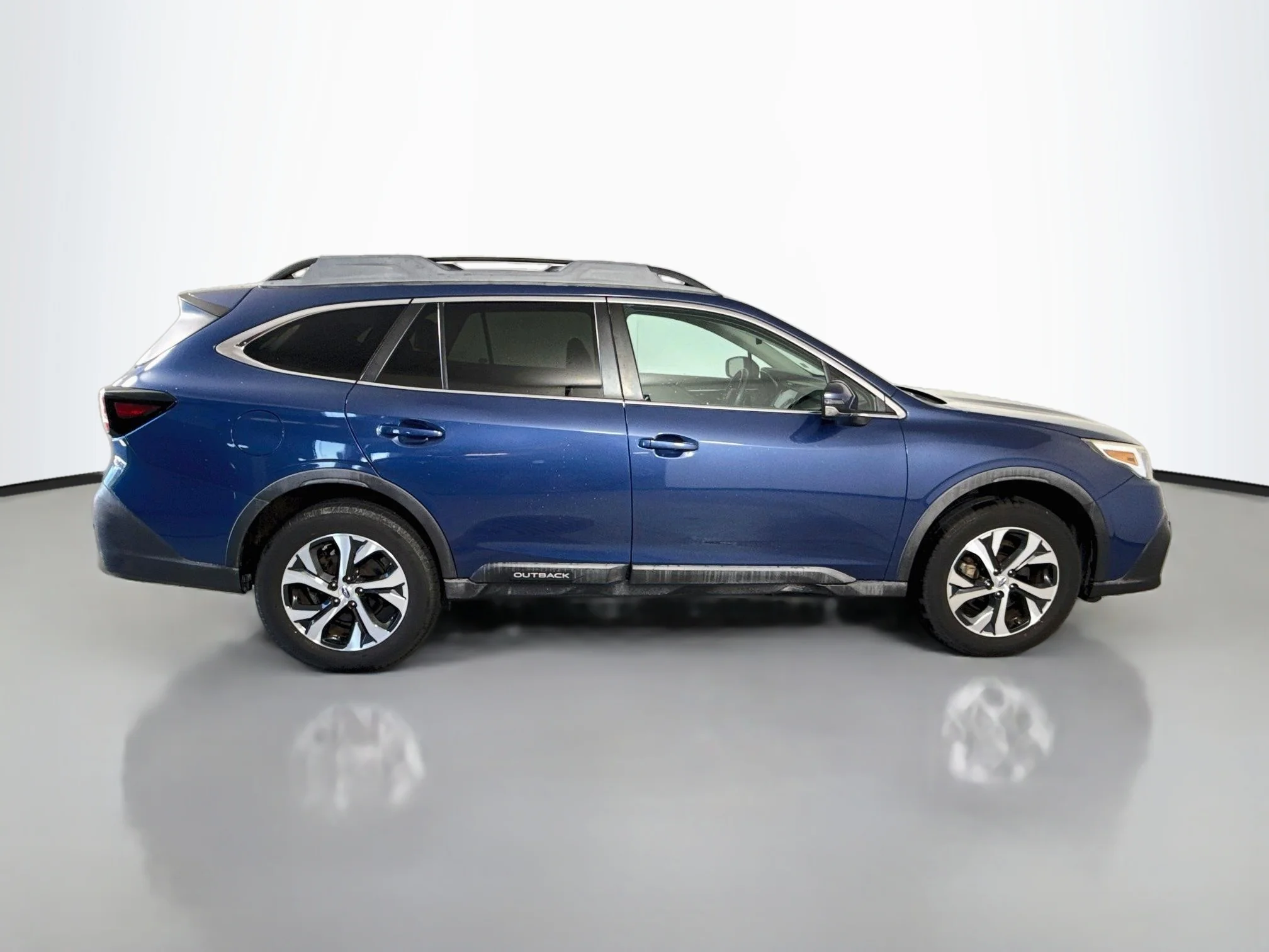 Used 2020 Abyss Blue Pearl Subaru Limited image 12