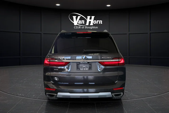 Used 2022 Dark Graphite BMW xDrive40i image 6
