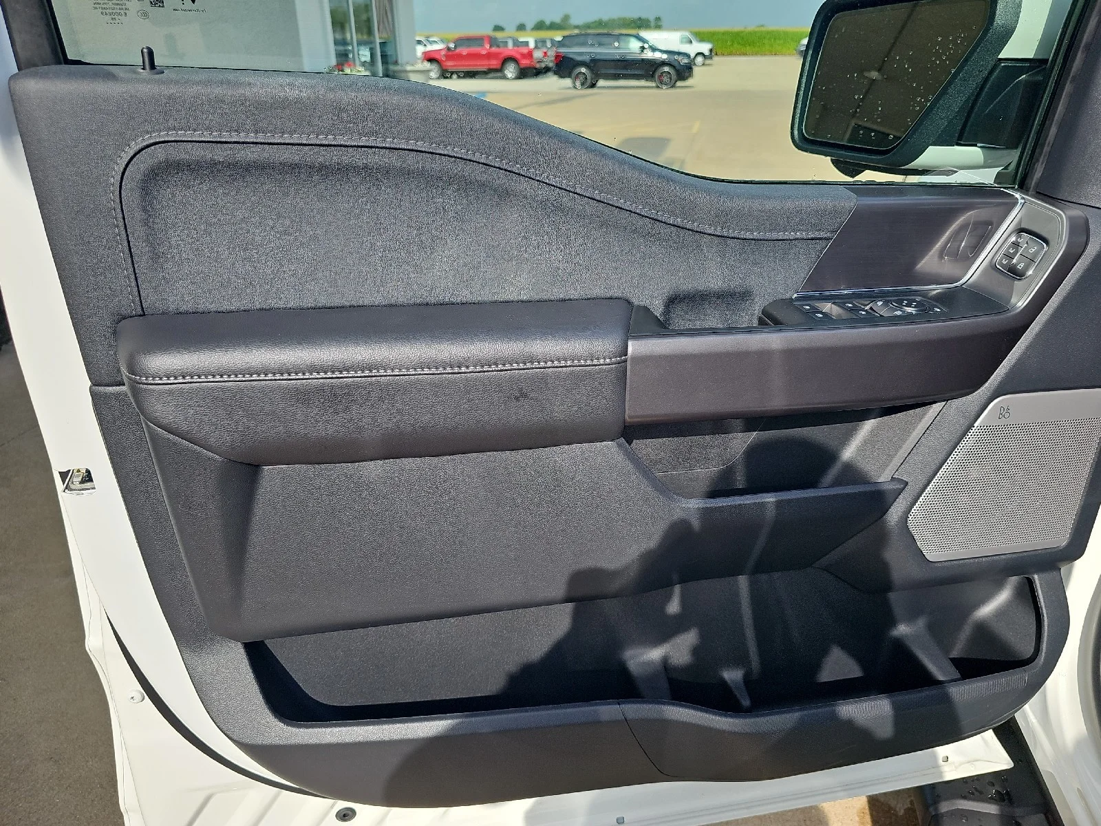 New 2026 Star White Metallic Tri-Coat Ford Lariat® image 19