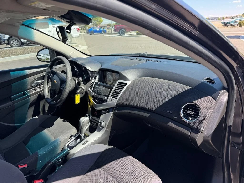 Used 2015 Tungsten Metallic Chevrolet LT image 44