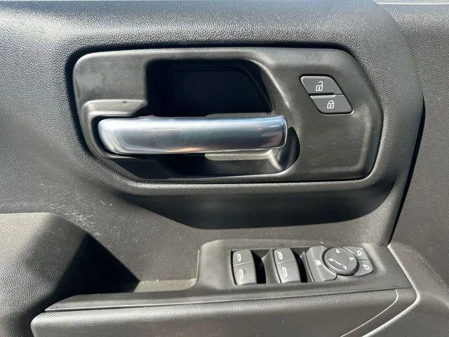 Used 2025 White Chevrolet Custom Trail Boss image 13
