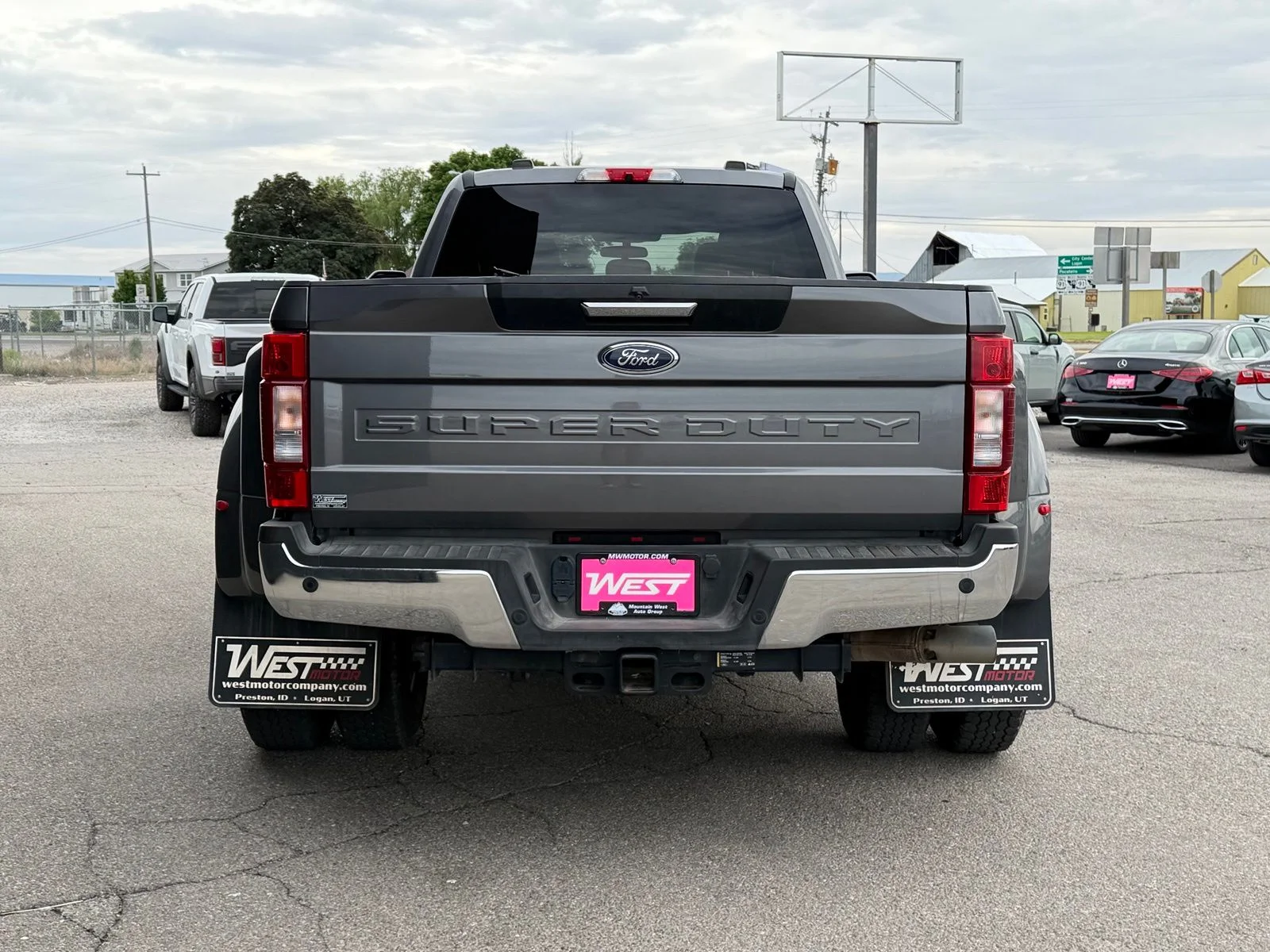 Used 2021 Gray Ford XLT image 4