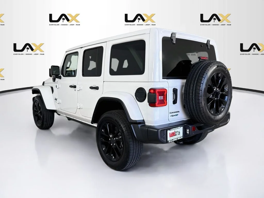 Used 2025 White Jeep Sahara 4xe image 5