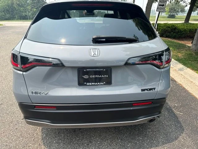 Used 2023  Honda Sport image 9