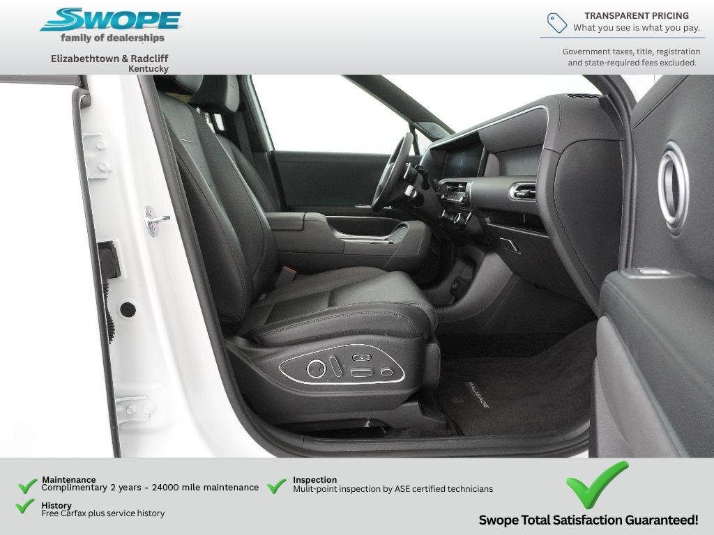Used 2026 Creamy White Pearl Hyundai Calligraphy image 9