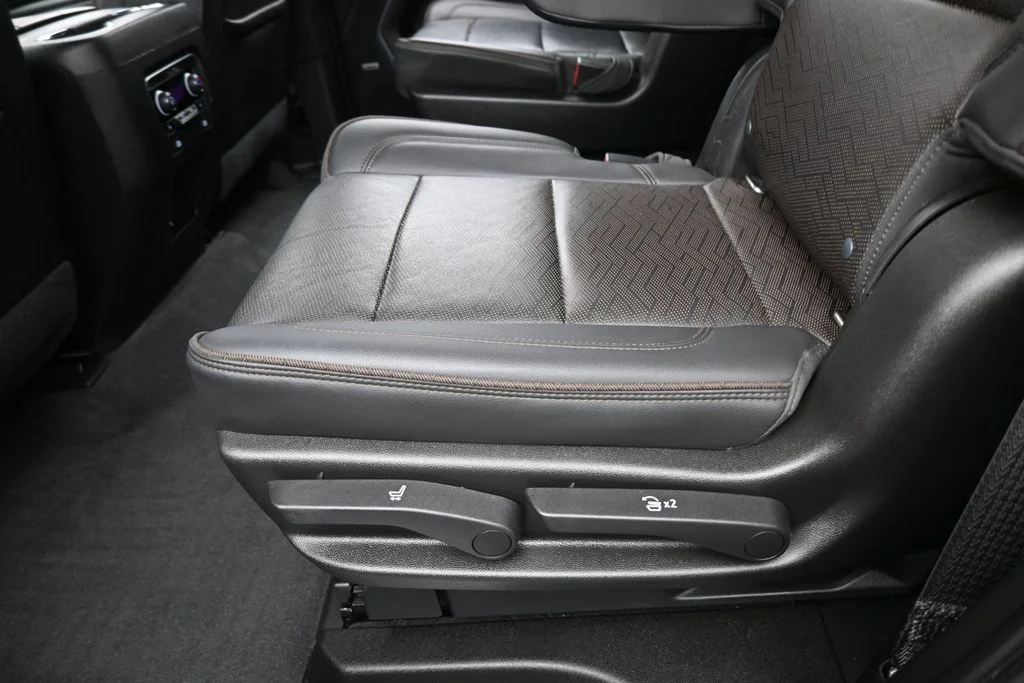 Used 2021 Black Chevrolet High Country image 42