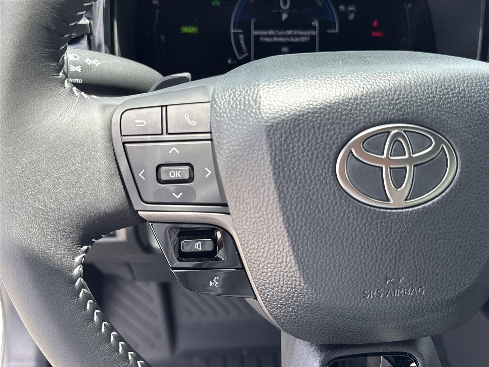 New 2026 Ice Cap Toyota  SE image 4
