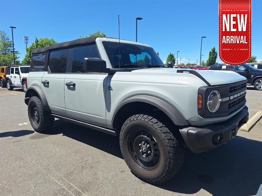 2022 Ford Bronco Black Diamond 4x4's photo