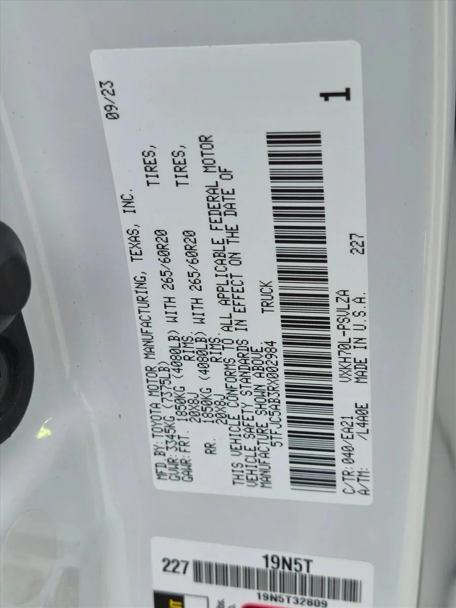Used 2024 Ice Cap Toyota Limited Hybrid image 25