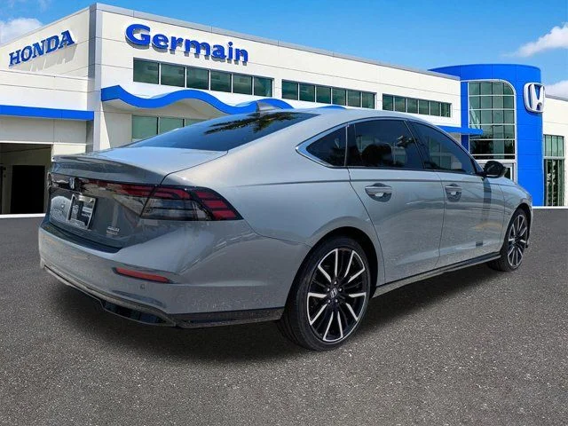 New 2026 Urban Gray Pearl Honda Touring image 3