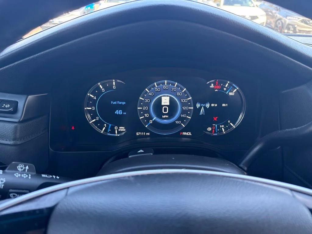 Used 2019 Gray Cadillac Premium Luxury image 19