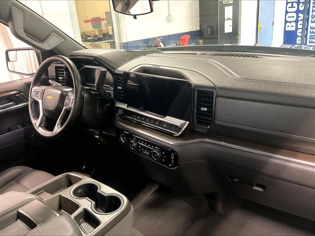 Used 2023 Gray Chevrolet LT image 14