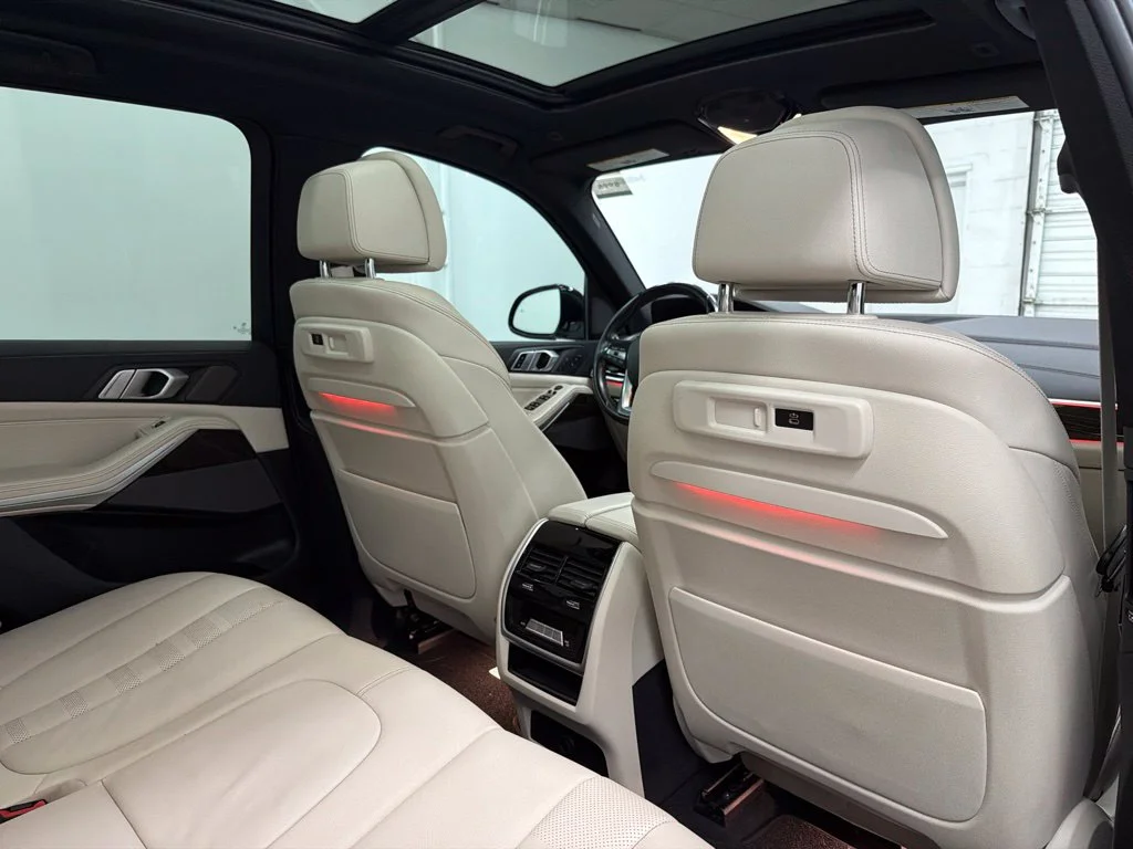 Used 2020 Gray BMW sDrive40i image 30
