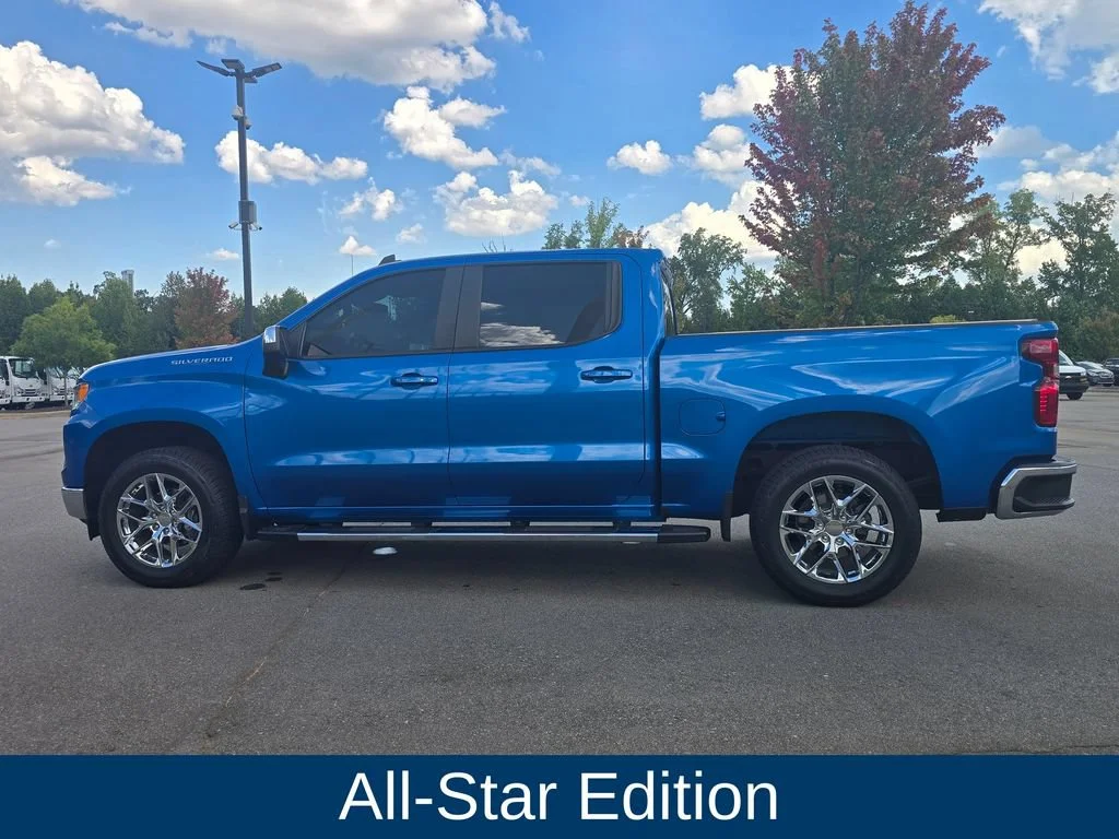 Used 2022 GLACIER BLUE METALLIC Chevrolet LT image 33