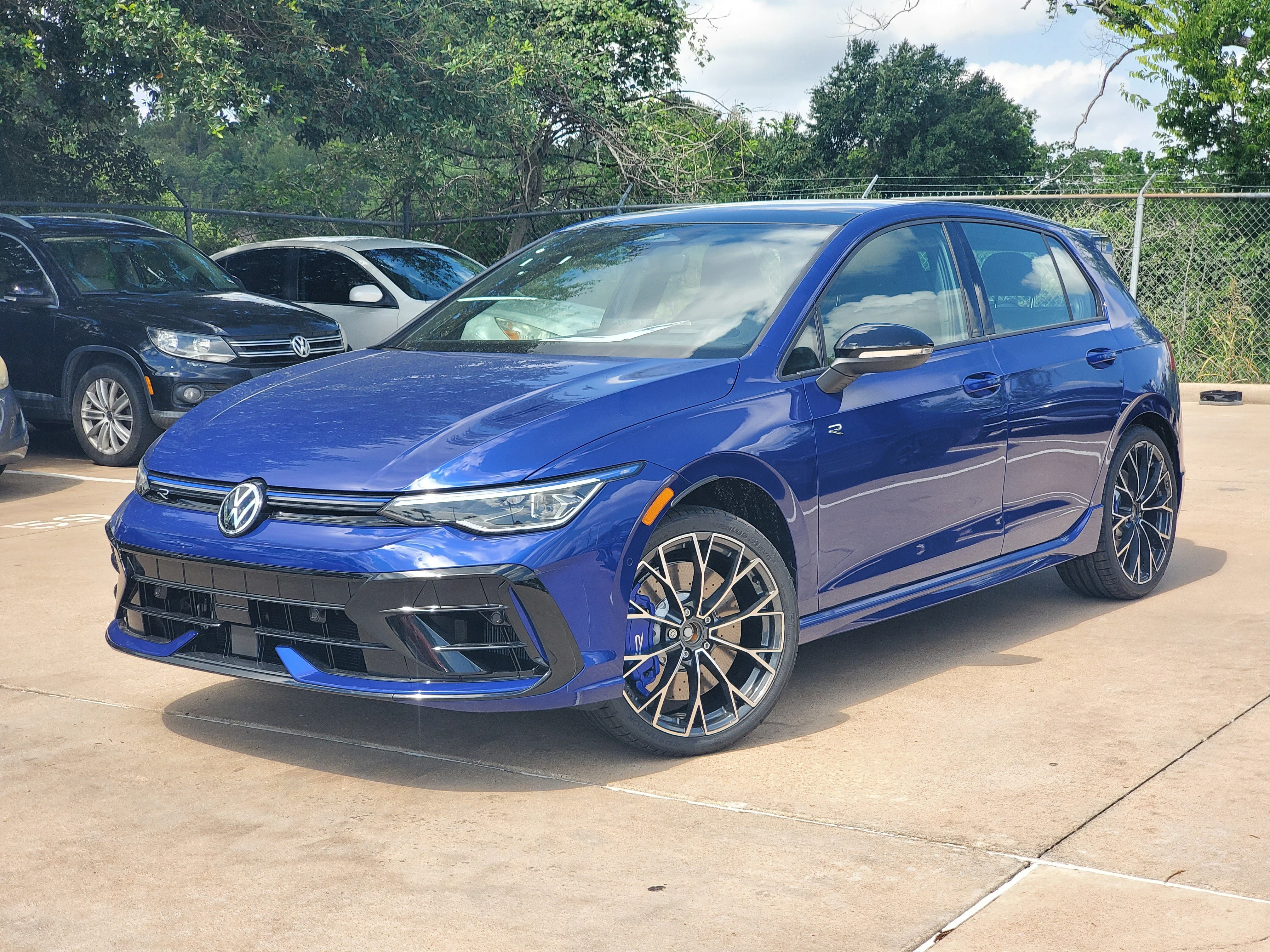 2026 Volkswagen Golf R Golf R 4-door DSG's photo