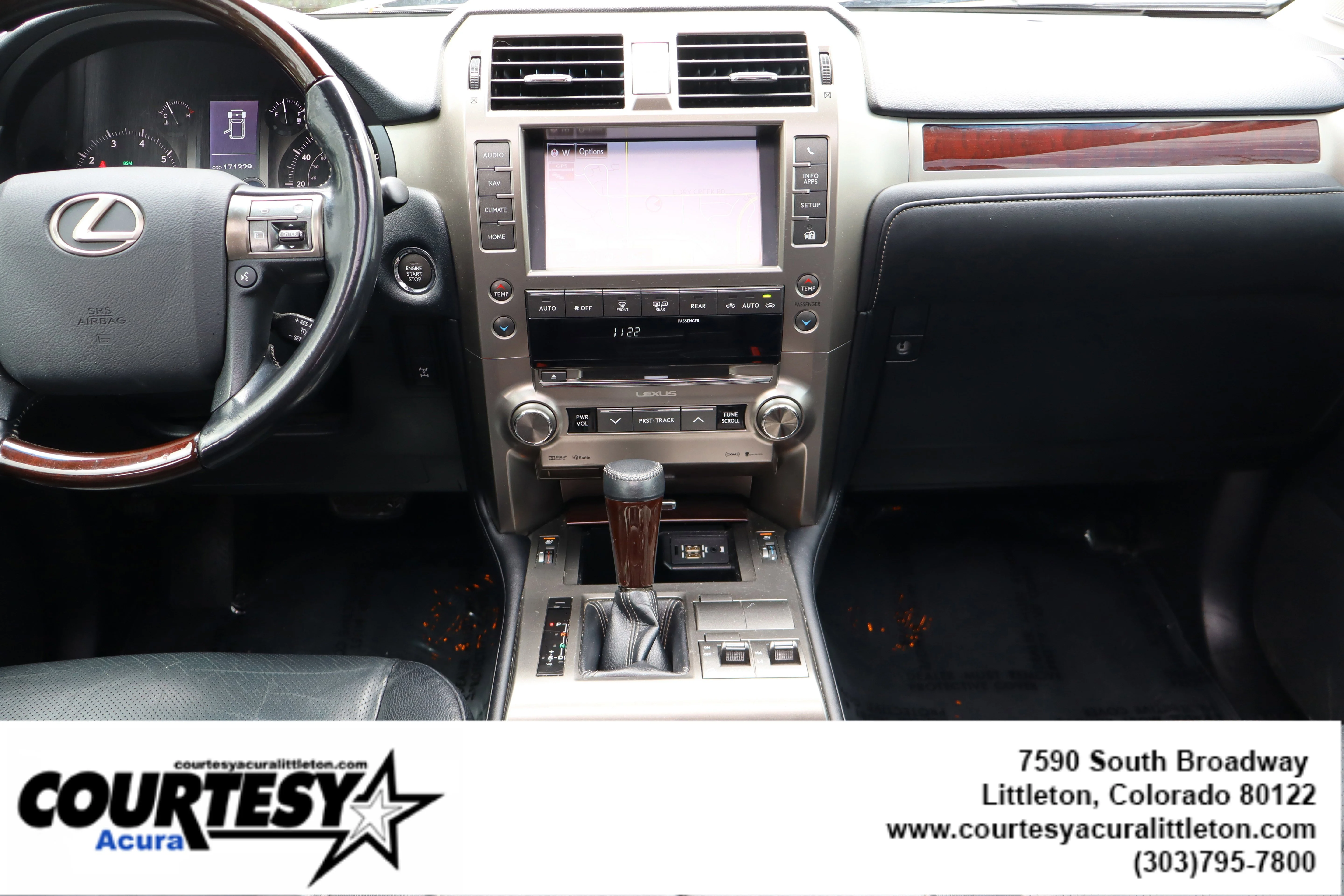 Used 2016  Lexus  image 9