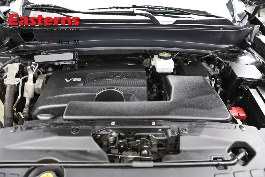 Used 2020 Gray Nissan SL image 11
